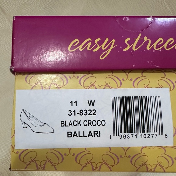 Easy Street - Picture 5 of 6